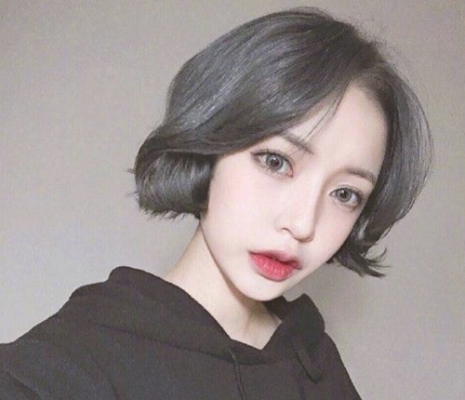 短头发染什么颜色好（短头发染什么颜色好看 女生）