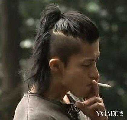 男生留马尾叫什么发型（男生留马尾叫什么发型好看）