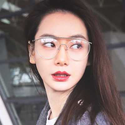 大圆脸适合带什么眼镜