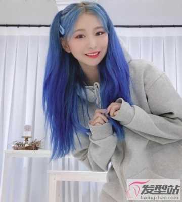 长直发什么颜色最好看（直发染什么蓝颜色最好看）