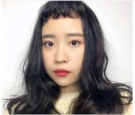 眉上刘海怎么卷,怎么自己剪眉上刘海呢