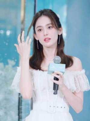 穿公主裙配什么头发,穿公主裙配什么发型简单
