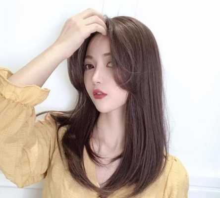 脸太瘦小适合什么发型（脸太瘦小适合什么发型女）