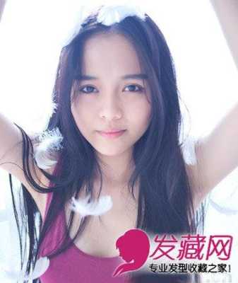 小胖脸适合什么发型女（女孩刘海如果中分好看吗？适合什么脸型）
