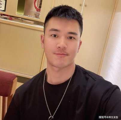 鼻子扁塌适合什么发型（低鼻梁适合什么寸头）