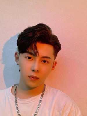 男头型长适合什么发型（男头型长适合什么发型）