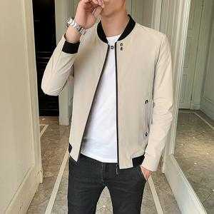 男生白衬衫配什么外套（男士立领大衣如何搭配）