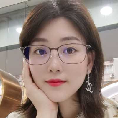 脸瘦的女生适合什么近视眼镜,