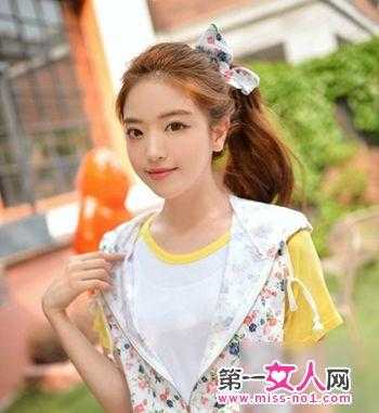 刘海太厚怎么扎高马尾,额头大怎么扎马尾好看图片