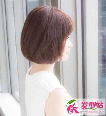 现在流行什么短发型女图片（现在流行什么短发型女图片 女士）
