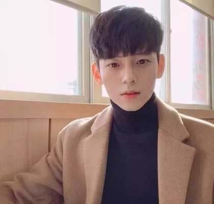 男士前边刘海怎么理,男生齐刘海怎么弄好看图片