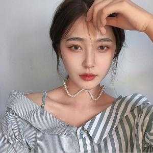 圆脸脖子粗适合戴什么项链,圆脸颈短剪什么发型好看