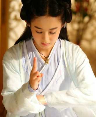 花千骨发型怎么梳视频（花千骨发型怎么梳视频教程）