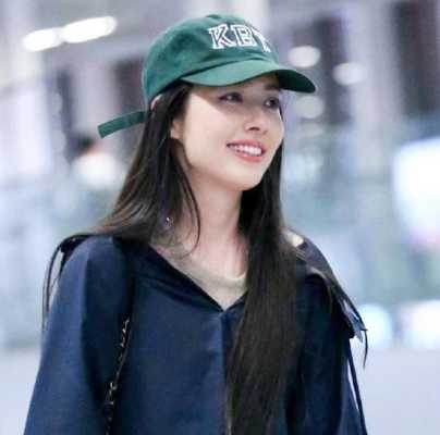 发质硬怎么留长发,长头发怎么戴棒球帽好看