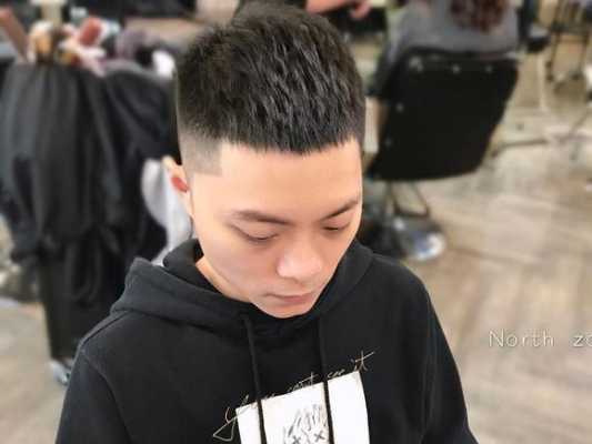 头发两侧镂空怎么剪,两边镂空发型叫什么名字