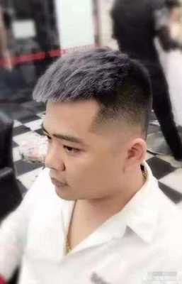 男胖人剪什么发型好看（男胖人留什么长发型好看）