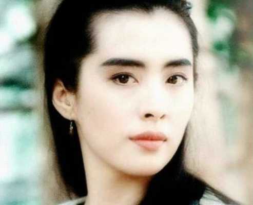 女生为什么会有美人尖（为什么有的女人有美人尖）
