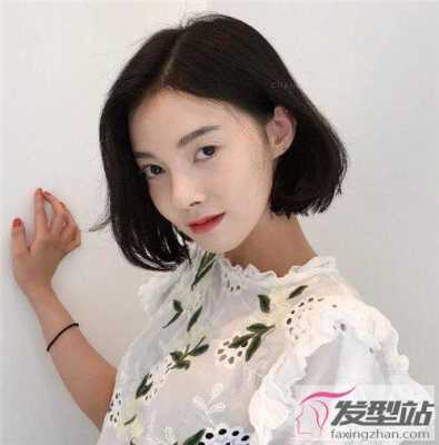 脸大怎么梳头（头发少，细软，油性，适合剪短发吗）