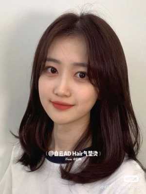 额头鼓适合什么刘海,圆脸大脑门适合什么发型女
