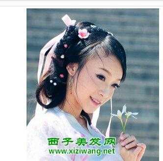 清宫发型怎么梳（古装盘发多久洗一次头发）
