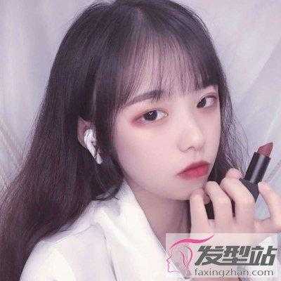 开学了刘海太长了怎么办,刘海过长怎么打理好看