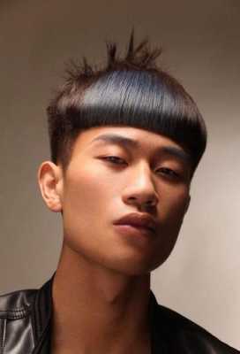 男生下巴短理什么发型（男人下巴短怎么办）