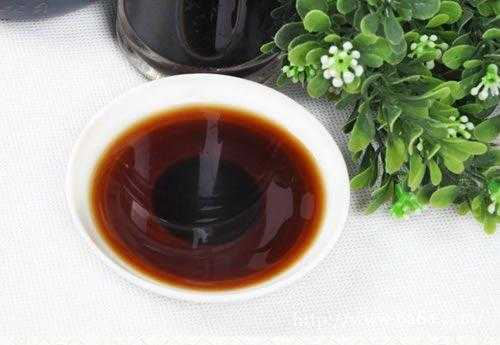 用陈醋洗头发有什么好处（用陈醋洗头发有什么好处和坏处）