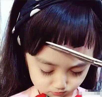 怎么给孩子剪齐刘海（剪齐刘海教程儿童）
