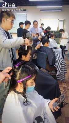 不干发型师改行干什么（发型师改行有什么注意或者建议的吗）
