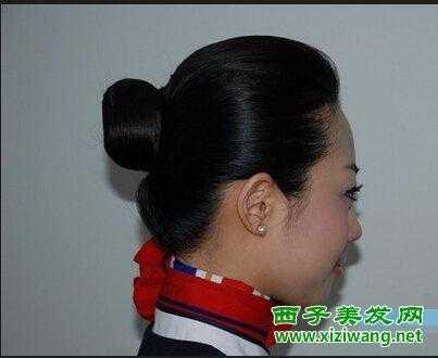 空姐头发怎么扎图解（空姐头发怎么扎图解视频）