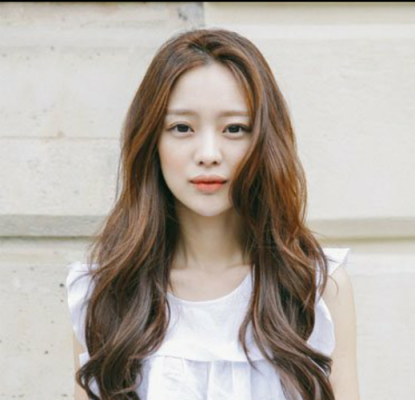 头尖脸大的女生适合什么发型（头尖脸大的女生适合什么发型图片）