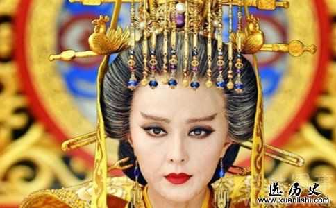 风起洛阳里的武则天为什么总披头,武则天发型怎么梳的