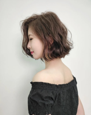 女生卷发好看怎么夸,烫什么样的头发好看女生