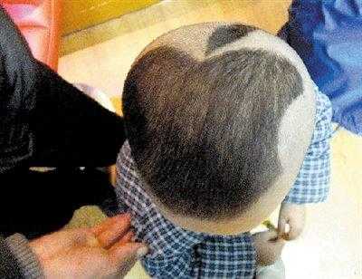 自己在家怎么给孩子剃个苹果头,小孩发型苹果发型咋剪