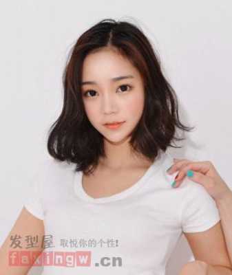 短发烫发发型怎么打理（短发烫的卷发用什么护理）