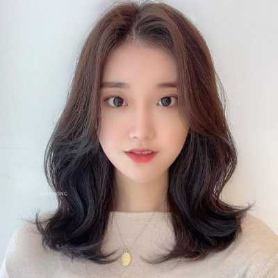我的头发烫的内扣，每次洗头发了睡觉第二天就往外面翻了，怎么办,怎样睡觉不翘头发