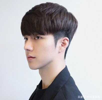 为什么男人的头发都是往右分(撇),男士什么头型