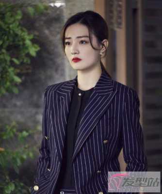 西装适合什么发型（西装适合什么发型图片女）