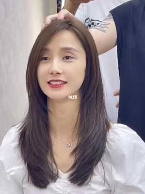 中间头发长怎么打理,中长发在家怎么打理好看