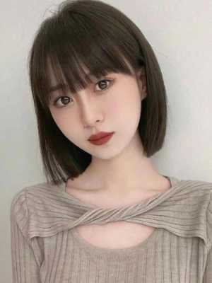 脸大适合一刀切短发吗,大脸人适合什么短发女