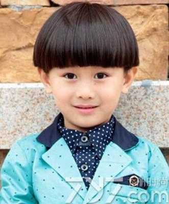 婴儿蘑菇头发型怎么剪（宝宝蘑菇头怎么剪）