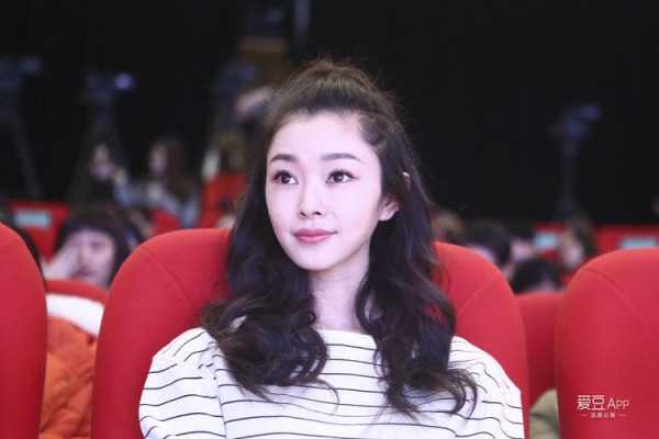 宋轶丸子头怎么扎（宋轶丸子头怎么扎）