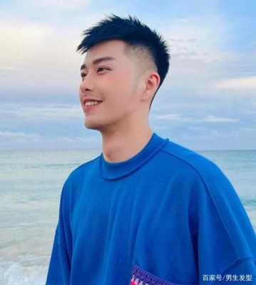 短发什么发型好看男生（短发什么发型好看男生图片）