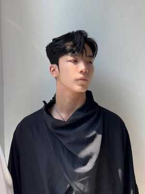 红眉眉头重怎么改,眉头高适合什么发型男生