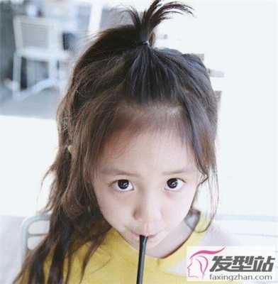 小女孩苹果头发型怎么扎,苹果头发型怎么扎好看