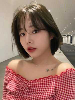 圆脸短发适合什么颜色（圆脸短发适合什么颜色的头发）