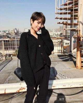 女生超短发怎样搭配酷酷的衣服,超短发搭配什么衣服好看图片