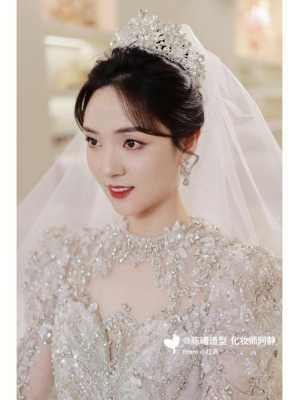 拍婚纱照化妆师能帮新娘剪八字刘海吗,新娘有刘海怎么办呢