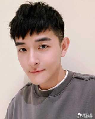 短发刘海怎么剪好看,短刘海适合什么发型男