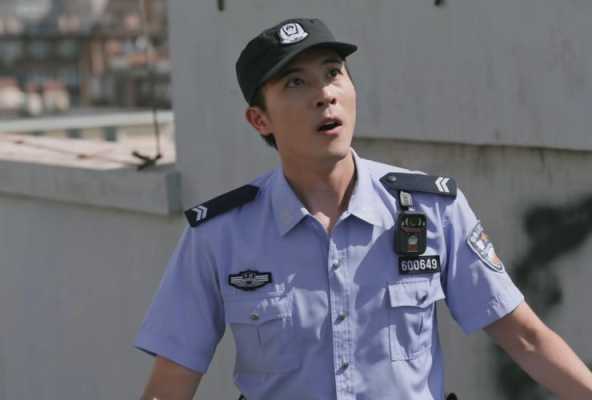 搭头是什么意思（搭头是什么意思?警察荣誉）